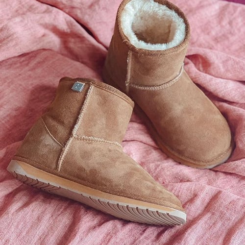 SHEEPSKIN BOOTS